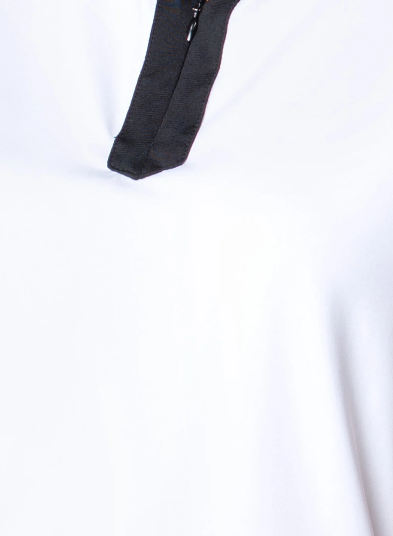 Chevron Placket Zip Short Sleeve - Image 5