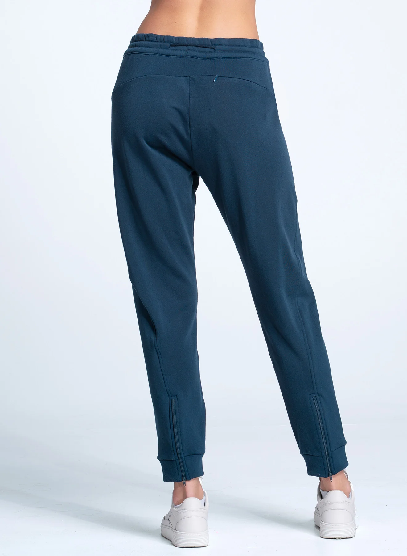 Essential Jogger - Image 3