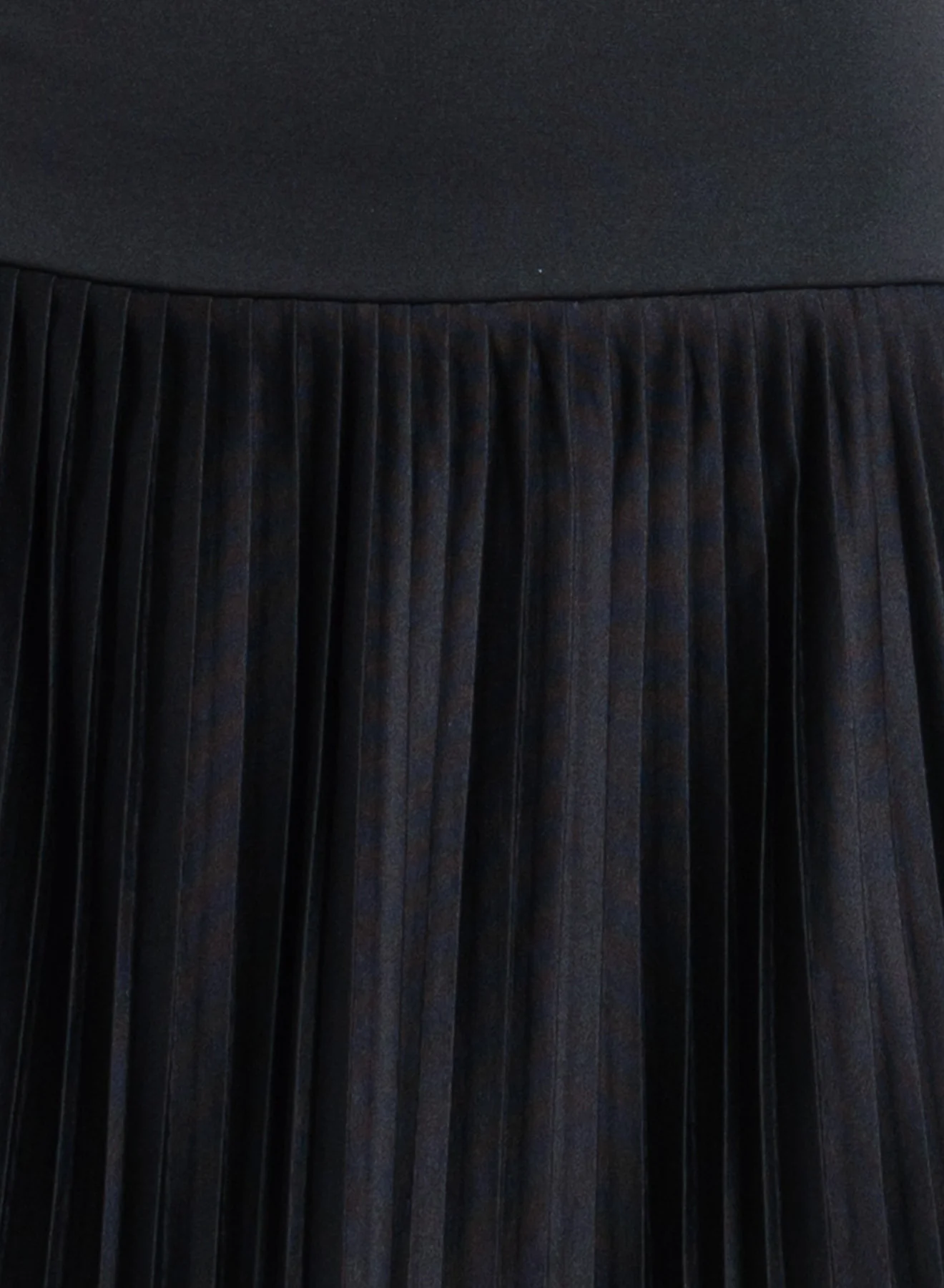 Tempo Pleated Skirt - Image 5