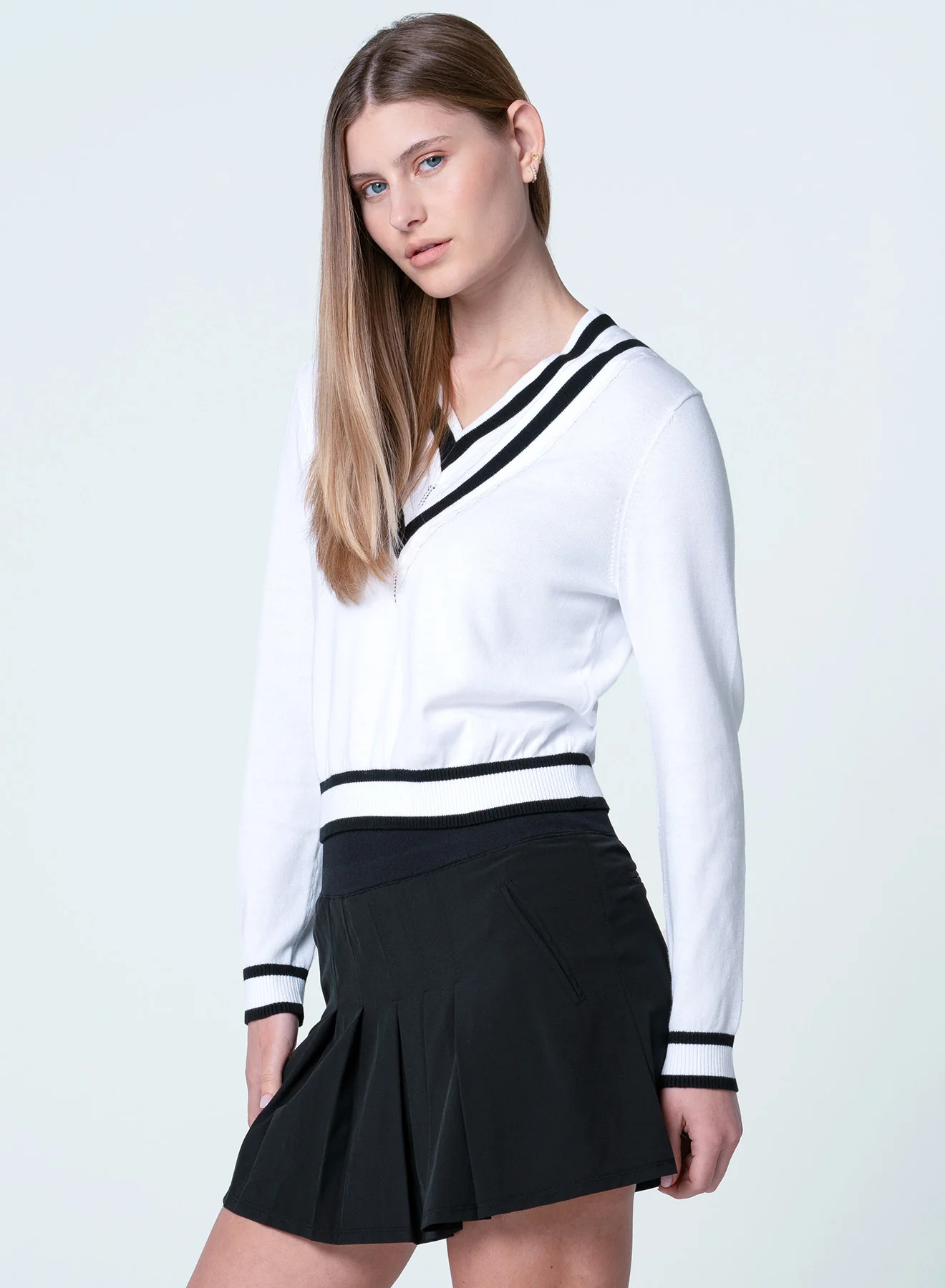 Victory V-neck Sweater - Image 3